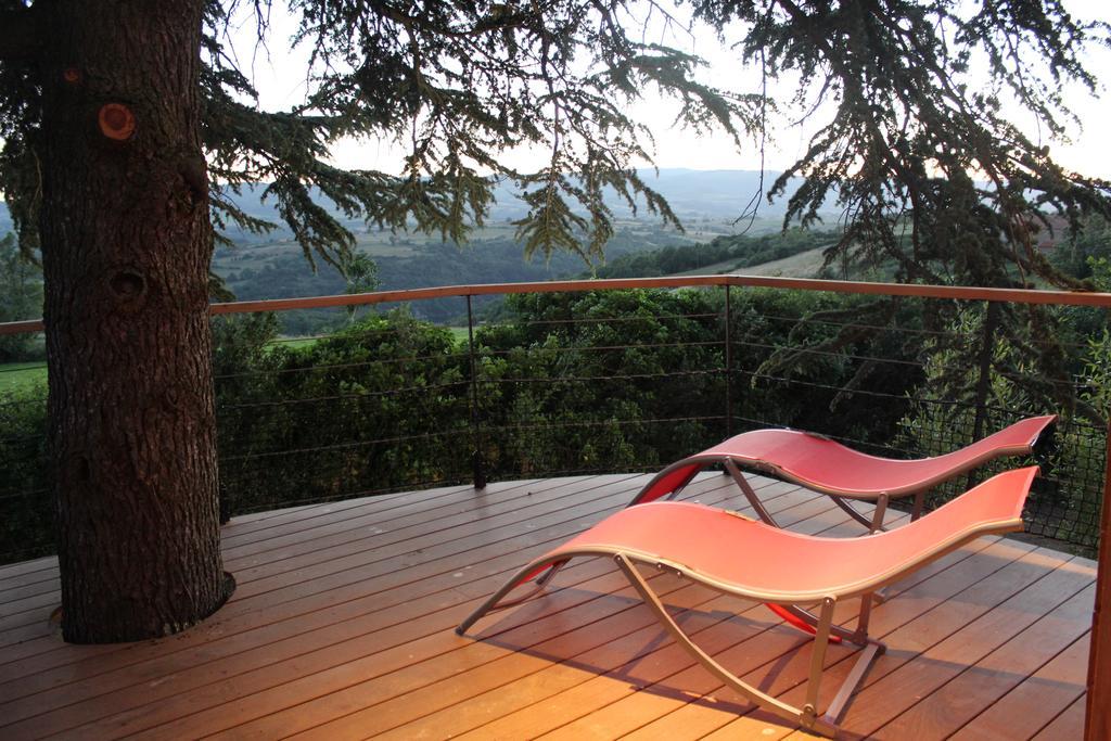 Domaine Des Grands Cedres Bed and Breakfast Cordelle Εξωτερικό φωτογραφία