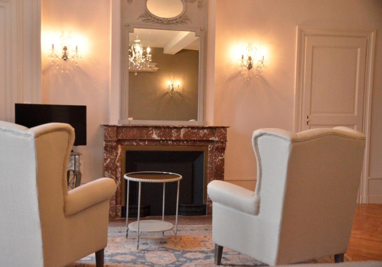 Domaine Des Grands Cedres Bed and Breakfast Cordelle Δωμάτιο φωτογραφία